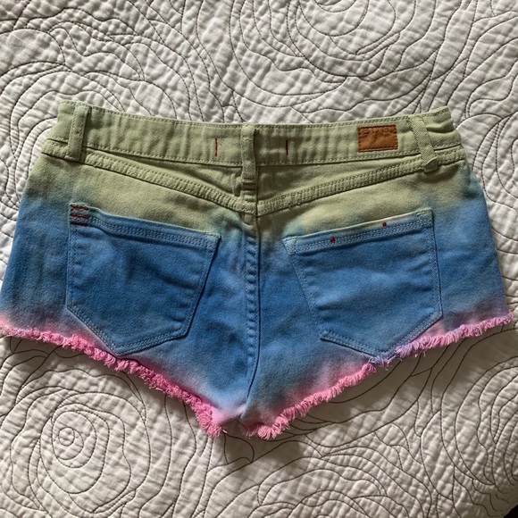 Urban Outfitters Denim Tie dye shorts - Picture 2 of 4